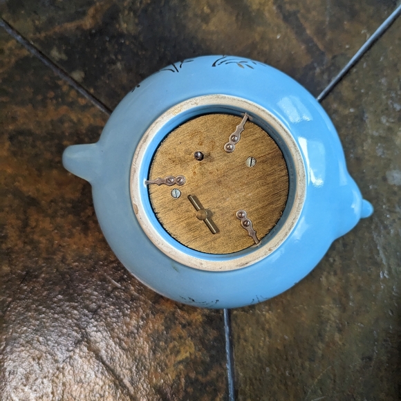 🎶🎶VTG 40's Porcelain Blue W Gold Floral Design "Tea For 2" Musical Teapot🎶🎶 - Picture 10 of 12